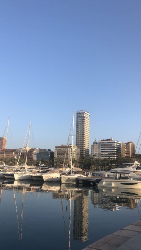 Überführung “Amy 2” von Alicante nach Brest Tag3 4 Hafen morgen