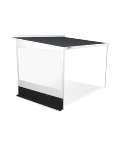Windund wasserfeste Seitenwand aus PVC. Die Dometic RainProtect De Luxe Seitenwände bieten bei schlechtem Wetter zusätzlichen Schutz. Sie eignen sich für alle Dometic Markisen mit Stützbeinen