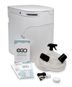 Die neue OGO® vereint alle Vorteile einer durchdachten Trenn-Komposttoilette mit höchstem Komfort und edlem Design. Die kompakte Bauweise und die reinweiße Ausführung machen die OGO® zum echten Hingucker. Weil sie noch platzsparender konstruiert ist