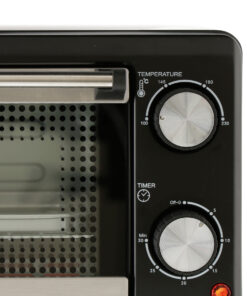 Der MO-80 Ofen wird durch elektrische Heizelemente an der Ober- und Unterseite beheizt. Mit dem Drehknopf können Sie die Temperatur ganz einfach auf maximal 230 °C einstellen. Der Ofen ist außerdem mit einer eingebauten Timerfunktion von bis zu 30 Minuten