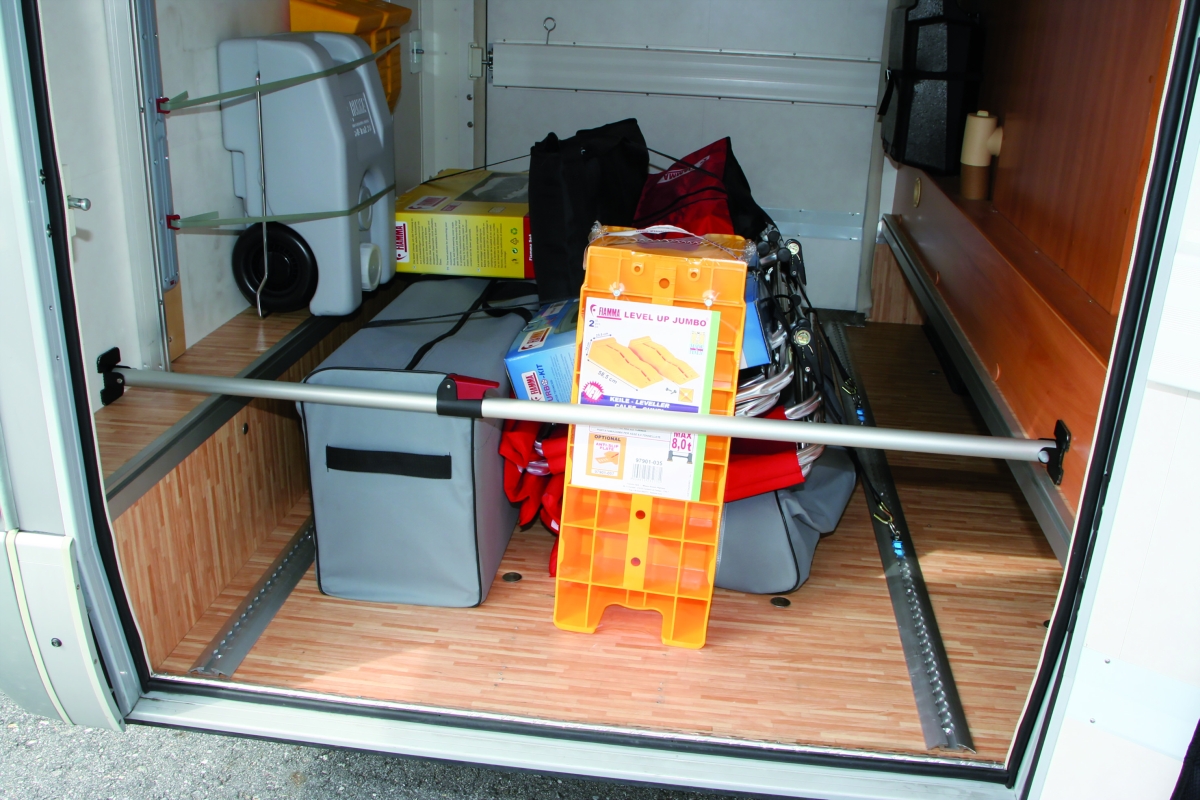 Fiamma Luggage Bar Telekopstange Solide Teleskopstange aus eloxiertem Aluminium