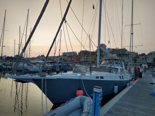Im Hafen fest