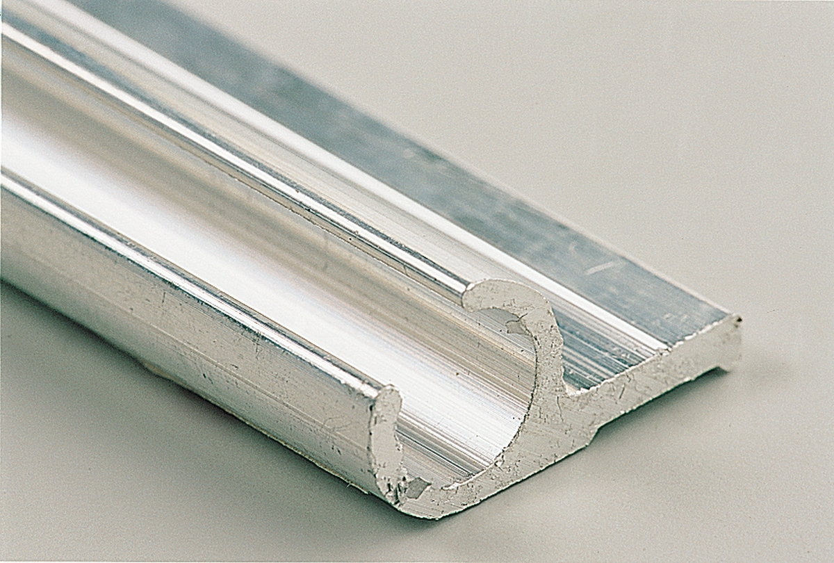 Aluminium-Profil 28 x 13 mm Länge 500 cm Preis incl. Speditionsversand.