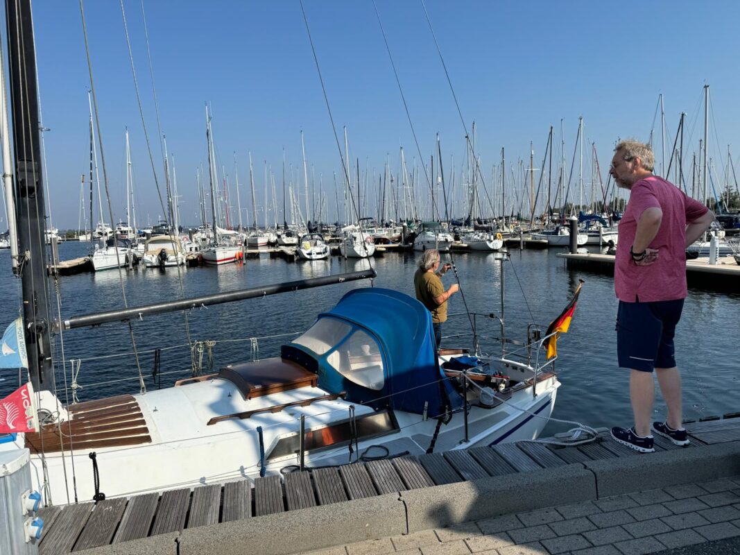 Mast ab !!! Lorbas: Endlich geht es los Lorbas Mast ab 11