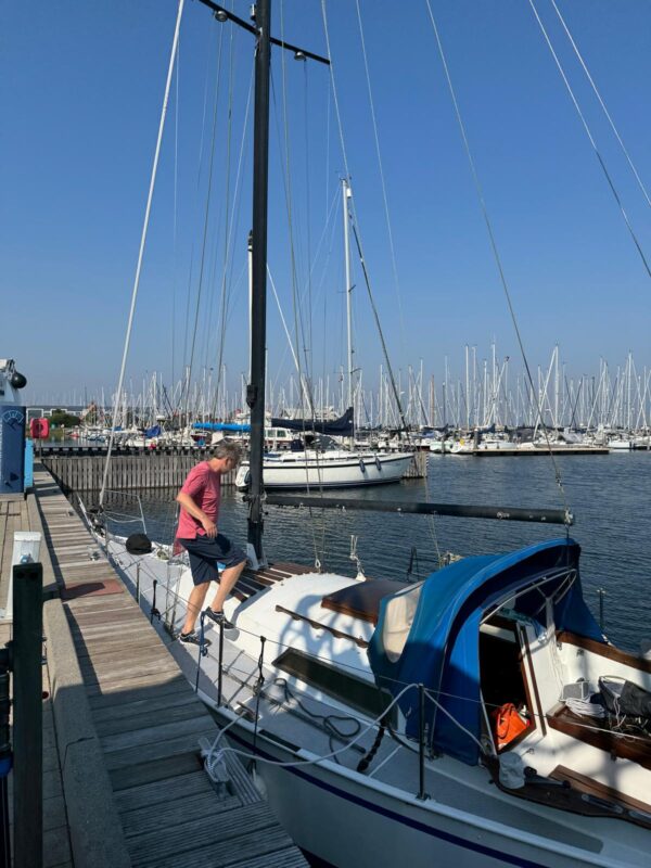 Mast ab !!! Lorbas: Endlich geht es los Lorbas Mast ab 12