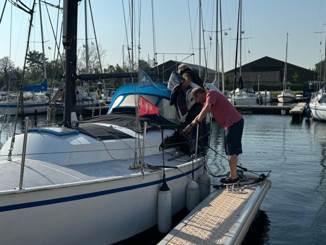 Mast ab !!! Lorbas: Endlich geht es los Lorbas Mast ab 15 2