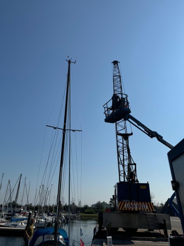Mast ab !!! Lorbas: Endlich geht es los Lorbas Mast ab 16
