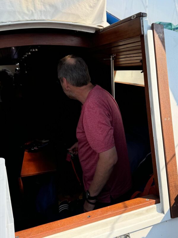 Mast ab !!! Lorbas: Endlich geht es los Lorbas Mast ab 19 2