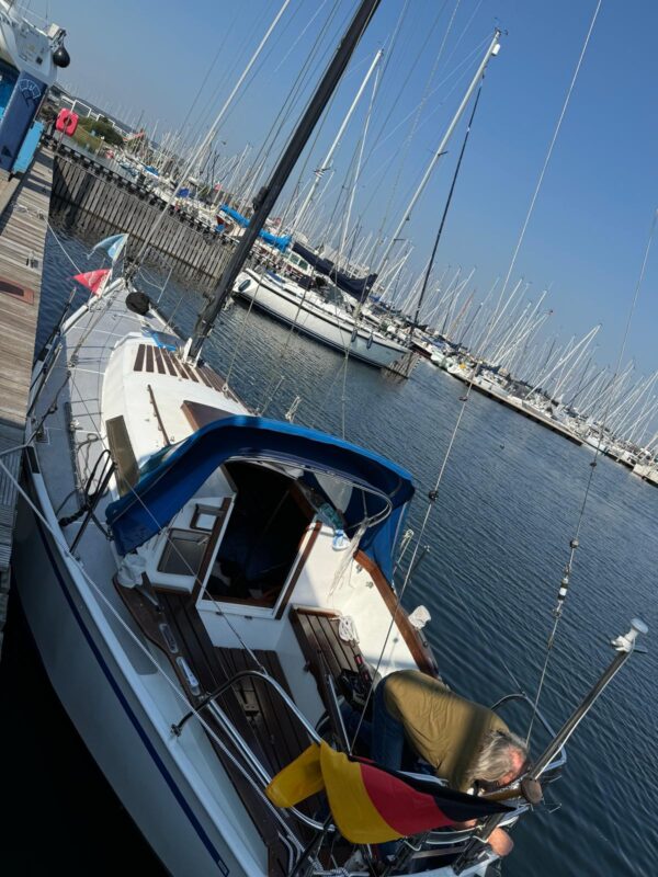 Mast ab !!! Lorbas: Endlich geht es los Lorbas Mast ab 3