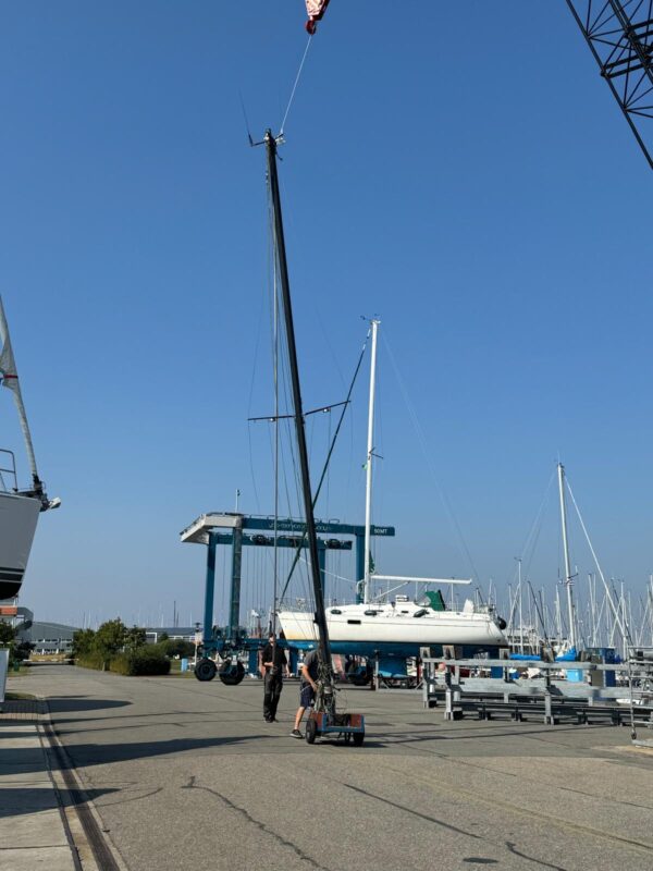 Mast ab !!! Lorbas: Endlich geht es los Lorbas Mast ab 30