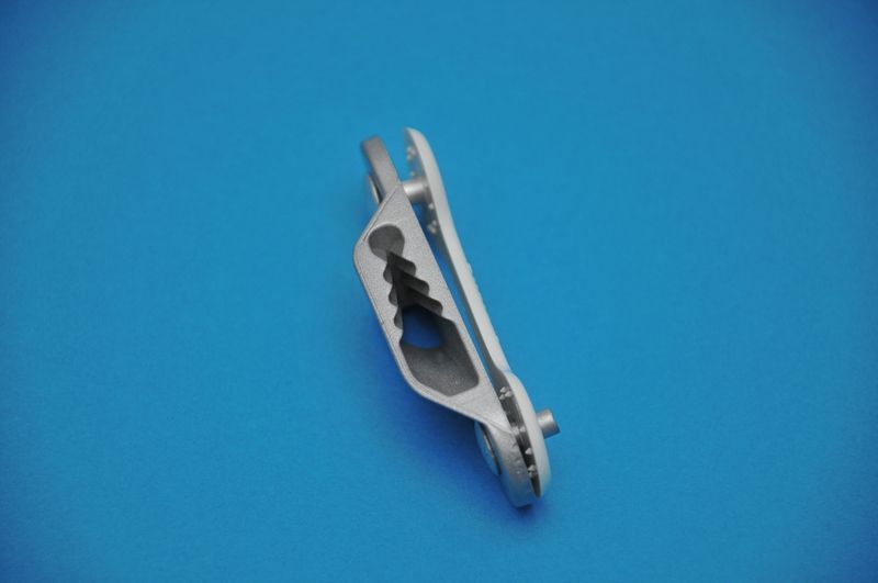 ClamCleat Bb. geschlossen, ALU Silber m. Gegenplatte u. Niete, CL241 – Bild 3