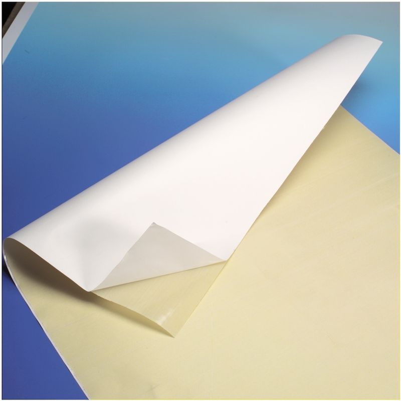 Kevlar-Verstärkung selbstklebend 1370mm 0,5mil 210g/6oz Kevlar-Verstärkung selbstklebend 1370mm 0,5mil 210g/6oz