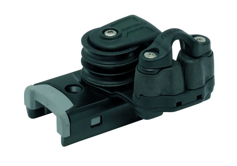 Seldén Endstück für Schiene Typ 30 mit doppelter Umlenkung mit Klemme für Kontrollleine Backbord Seldén Endstück für Schiene Typ 30 mit doppelter Umlenkung mit Klemme für Kontrollleine Backbord