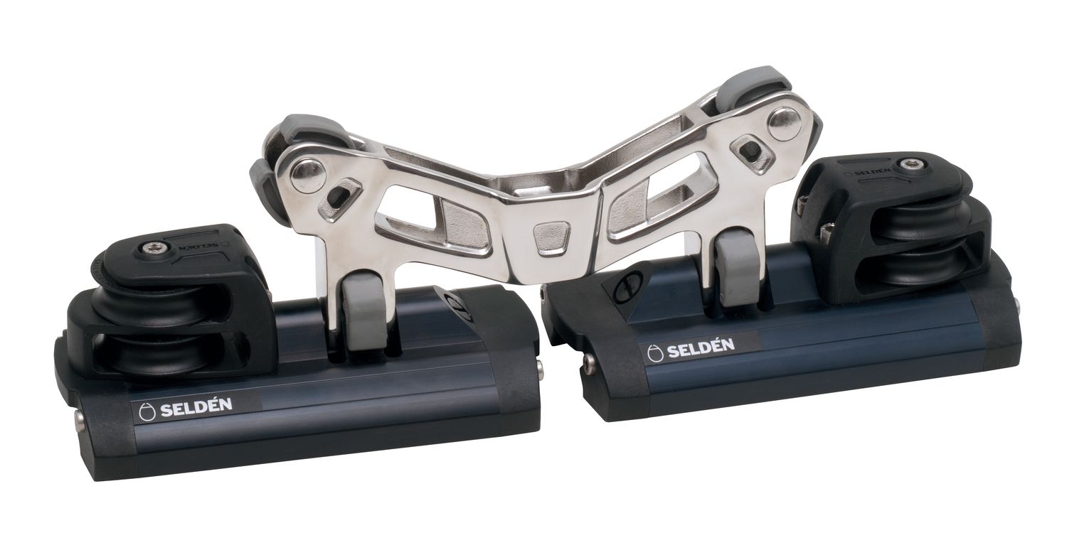 Seldén doppelter Großschot-Traveller System 42 mit 2 Togglen und doppelten Umlenkblöcken für Kontrollleinen Seldén doppelter Großschot-Traveller System 42 mit 2 Togglen und doppelten Umlenkblöcken für Kontrollleinen