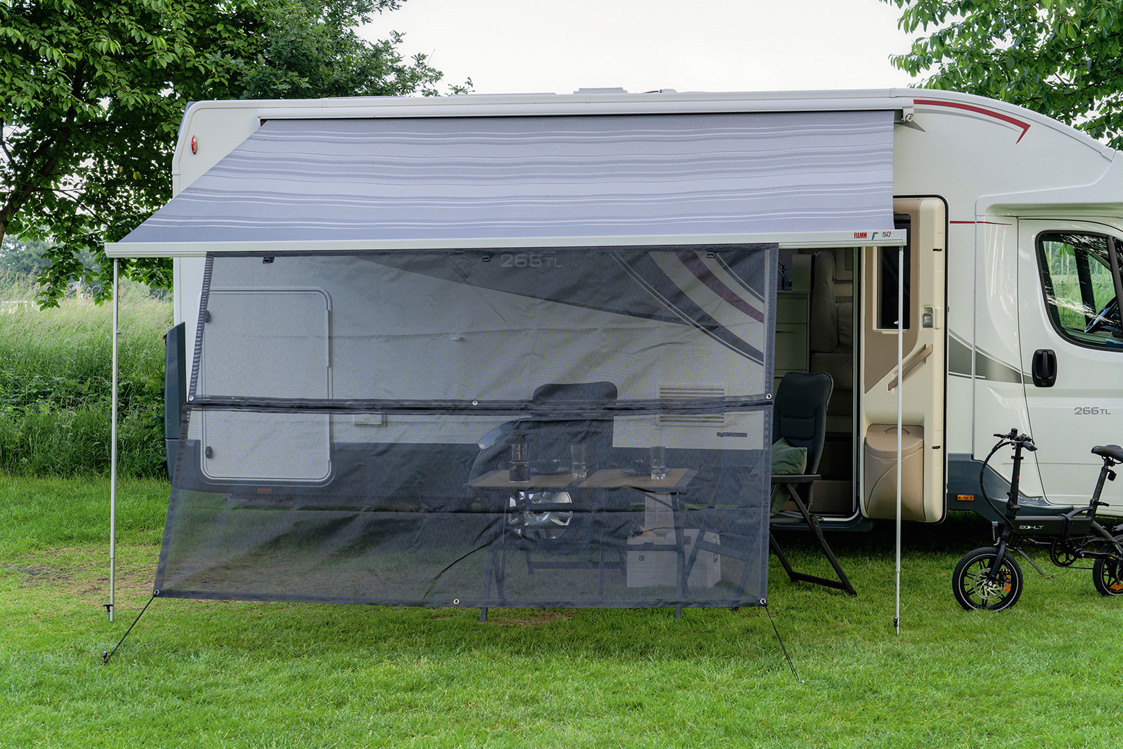 Sun Blocker Travellife schwarz 280x175 Sun Blocker Travellife schwarz 280x175