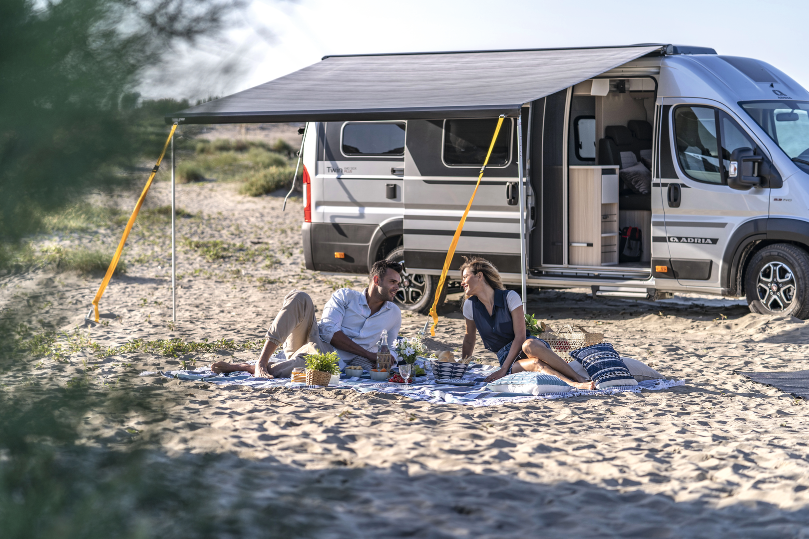 F80s Ducato 370- Deep Black (L2) F80s Ducato 370- Deep Black (L2)