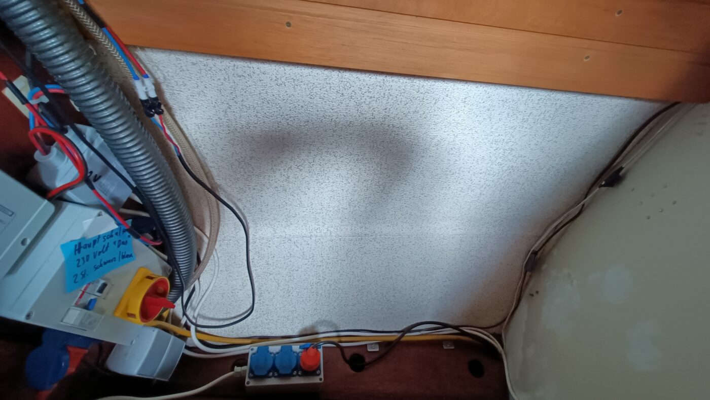 Lorbas bekommt neue Elektrik – Ein Erfahrungsbericht vom Umbau an Bord IMG20250423170041