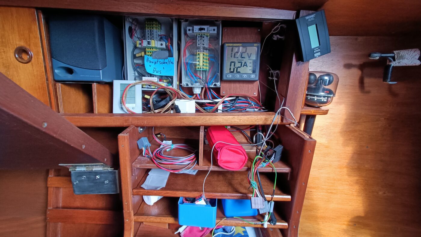 Lorbas bekommt neue Elektrik – Ein Erfahrungsbericht vom Umbau an Bord Lorbas bekommt neue Elektrik – Ein Erfahrungsbericht vom Umbau an Bord