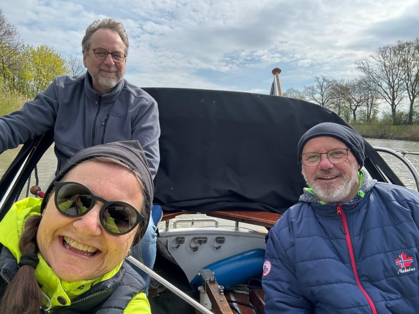 Lorbas auf dem Weg nach Hause die Crew der Lorbas 1