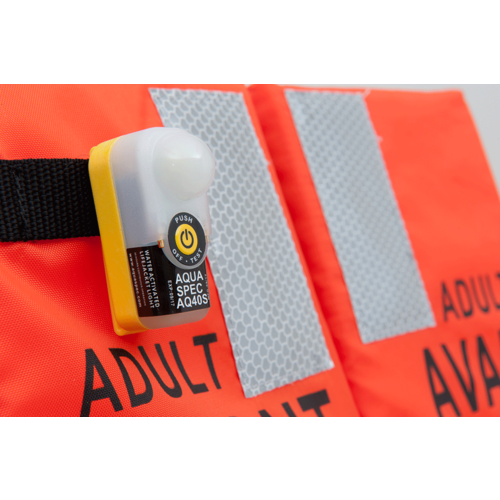 Ocean Safety Aquaspec AQ40S Rettungswestenlicht Ocean Safety Aquaspec AQ40S Rettungswestenlicht - Produktbild 2 - Artikel LIF2077
