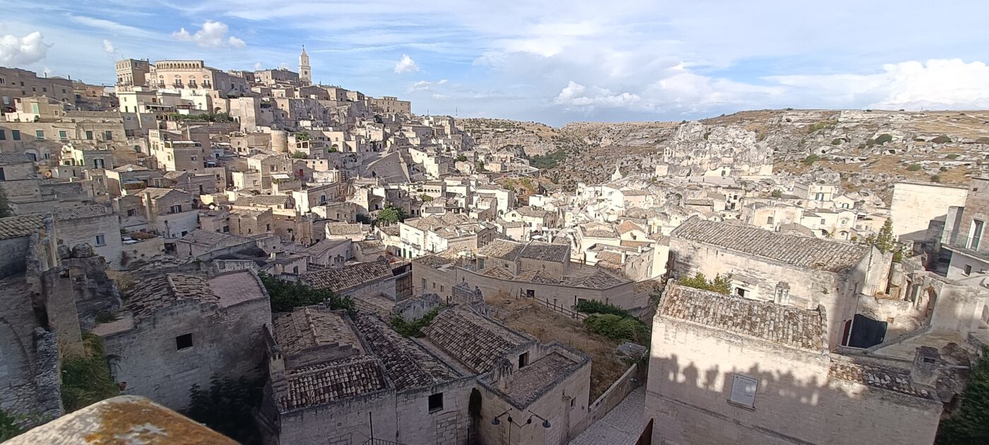 Matera mit dem Wohnmobil – Panorama über die historischen Sassi
